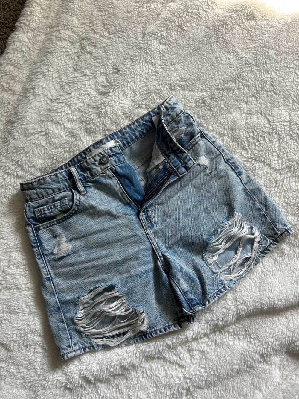 Light Wash Distressed Women's Denim Jean Shorts